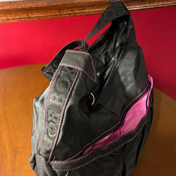 Joe Boxer black nylon shoulder tote - Picture 4 of 11